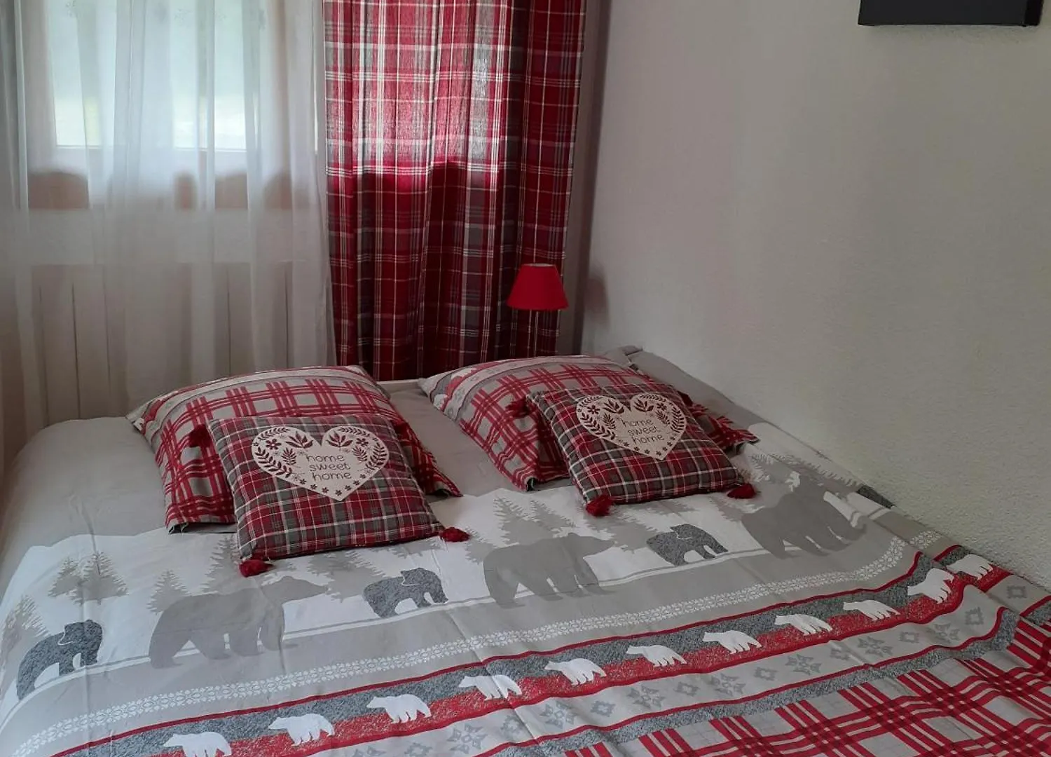 Appartement Studio Fondue chocolat 100m des pistes Wifi Bernex